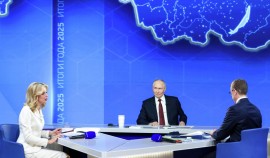 Прямая линия Владимира Путина длилась почти 4,5 часа