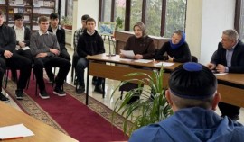 В Наурском районе прошёл круглый стол, посвящённый Году единства народов России