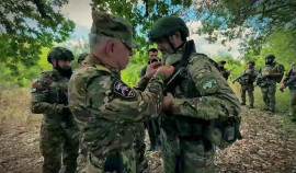 Руслан Алханов посетил расположение бойцов полка 