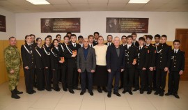 В Грозном лучшим кадетам школы Росгвардии вручили специальные звания