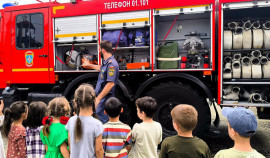 Сотрудники МЧС России проводят уроки безопасности с детьми в Чеченской Республике