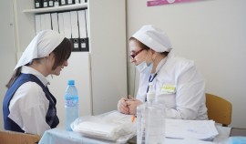 Как защитить ребёнка от инфекций на новогодних утренниках и массовых мероприятиях