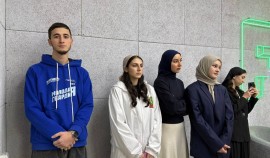 Экскурсия на радио ЧГТРК «Грозный» для студентов ЧГУ: погружение в мир радиовещания