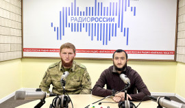 В День военного связиста офицер Росгвардии выступил на региональном радио в Грозном
