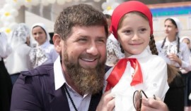Рамзан Кадыров поздравил учащихся с Днем знаний