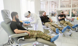 Сотрудники ОМОН «АХМАТ-Крепость» (на транспорте) приняли участие в донорской акции