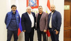 Адлан Динаев встретился с коллегами из «Единой России» в Курской области