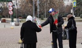 «Единая Россия» по ЧР провела праздничные акции к Международному женскому дню