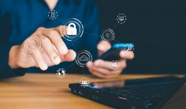 ВТБ: в половине случаях обмана жертвы сами отдают деньги мошенникам