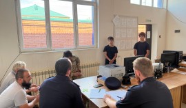 В ходе профилактического рейда в Долинском выявили несовершеннолетних нарушителей| грозный, чгтрк