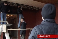 Дом в с.Бачи-Юрт восстанавливают после катастрофы