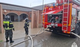 В Чеченской Республике ликвидируют последствия прохождения сильных ливней| грозный, чгтрк