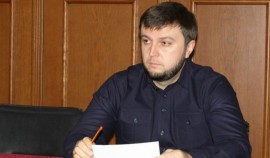 Работу столичных школ обсудили в мэрии Грозного