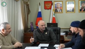 Управляющий директор АО «Чеченэнерго» Иса Кадиров провел выездные совещания в Шатой и Шали