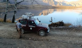 Субботник по очистке Галанчожского озера: экологи призывают к бережному отношению к природе