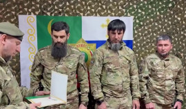 Рамзан Кадыров наградил троих военнослужащих СпН «Ахмат» званием «Герой ЧР. Къонах»