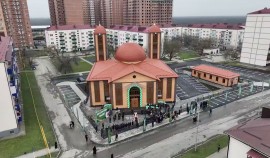 В Грозном открылась новая мечеть, рассчитанная на 2500 верующих