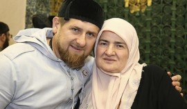 Дмитрий Медведев наградил Аймани Несиевну Благодарственным письмом за помощь беженцам ЛДНР