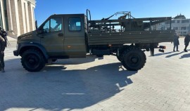 Рамзан Кадыров ознакомился с первыми автомобилями для военных нужд «Джихад-машина»