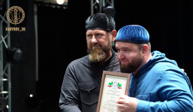 Рамзан Кадыров принял участие в церемонии вручения свидетельств выпускникам школ хафизов ЧР