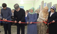 В Грозном проходит выставка «Живи и процветай, республика моя!» ко Дню восстановления ЧИАССР