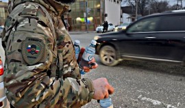 Сотрудники ОМОН «АХМАТ-1» присоединились к региональной акции «Ифтар в дороге»| грозный, чгтрк