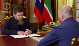 Глава ЧР и Иса Тумхаджиев обсудили новую программу развития дорожной отрасли на 2025-2030 годы ⠀