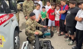Росгвардейцы провели патриотическое мероприятие в детском лагере «Майралла»