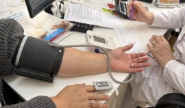 218 жителей Наурского района прошли обследование в рамках выездных осмотров