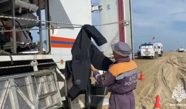 Чеченские спасатели участвуют в очистке Керченского пролива