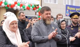 Рамзан Кадыров вместе с семьёй принял участие в голосовании