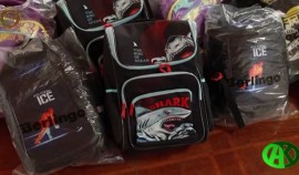 РОФ им. А.-Х. Кадырова раздал детям военнослужащих союзного подразделения школьные портфели