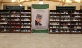 Национальная библиотека ЧР представила выставку к 75-летию Ахмата-Хаджи Кадырова| грозный, чгтрк