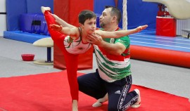 Для учителей физической культуры столичных школ состоялся мастер-класс «Основы гимнастики»