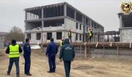 Прокуратура Урус-Мартановского района проверила строительство школы в селе Шалажи