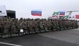 Очередная группа добровольцев спецбортом вылетела из Грозного в зону СВО