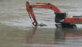 В Грозном начаты работы по очистке русла реки Сунжа