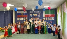 В грозненском детском саду Росгвардии отметили открытие Года единства народов России| грозный, чгтрк