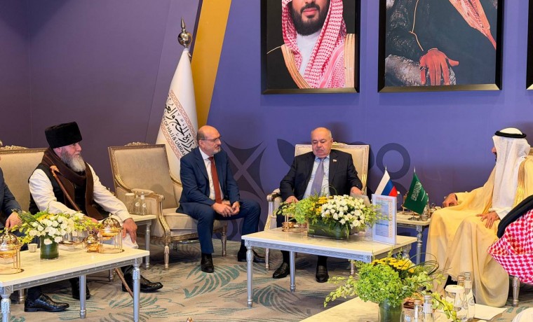 Салахь-Хаджи Межиев обсудил в Саудовской Аравии улучшение условий хаджа для мусульман из России