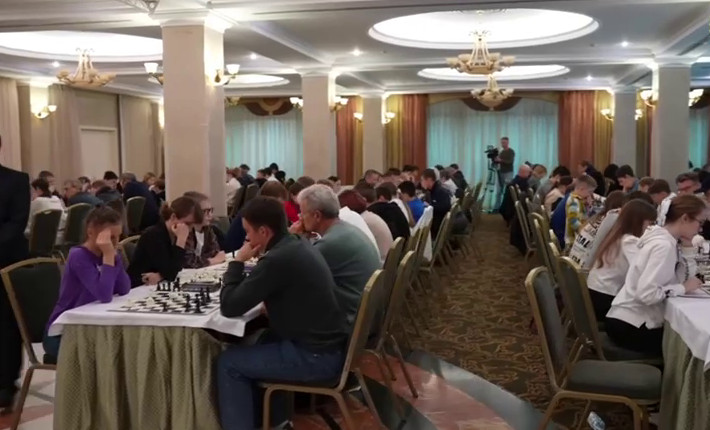 Всероссийские соревнования по быстрым шахматам памяти А. А. Кадырова стартовали в Ростове