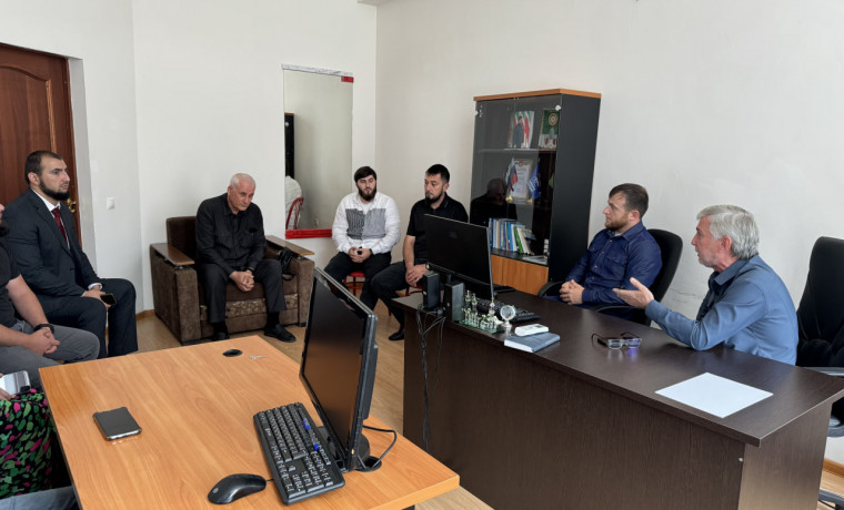 Депутаты продолжают прием граждан в республике: важные вопросы и актуальные решения