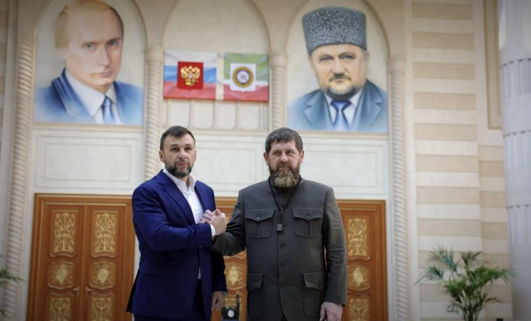 Рамзан Кадыров и Денис Пушилин обсудили развитие сотрудничества между ЧР и ДНР