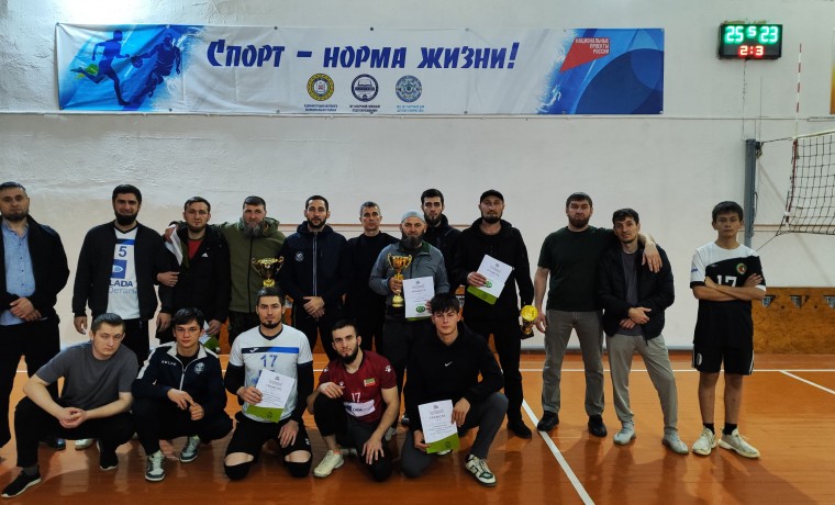 Районный турнир по волейболу в рамках нацпроекта «Семья» прошел в станице Наурская