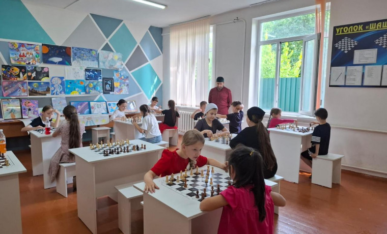 В Доме юных техников Ачхой-Мартана проходит образовательная программа «Белая Ладья»