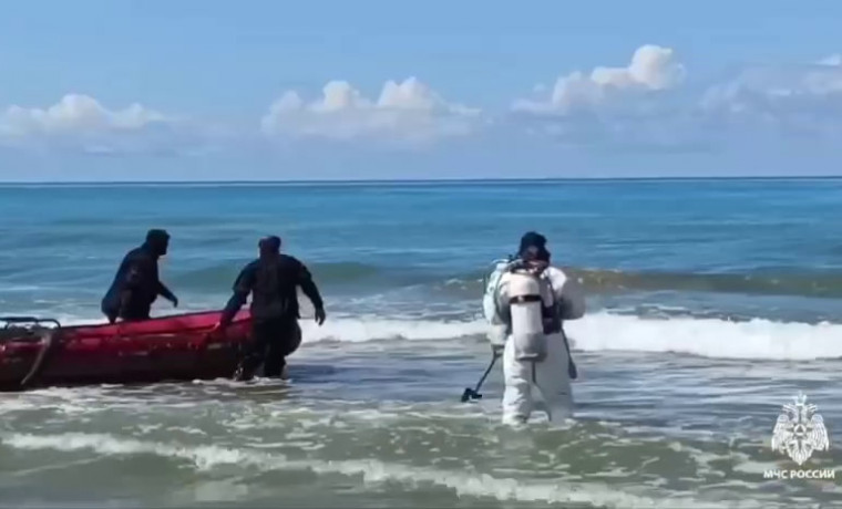 Спасатели из Чеченской Республики участвуют в работе по очистке Керченского пролива