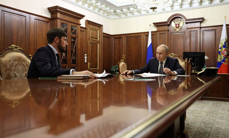 Владимир Путин провел встречу с помощником по экологии Абубакаром Эдельгериевым