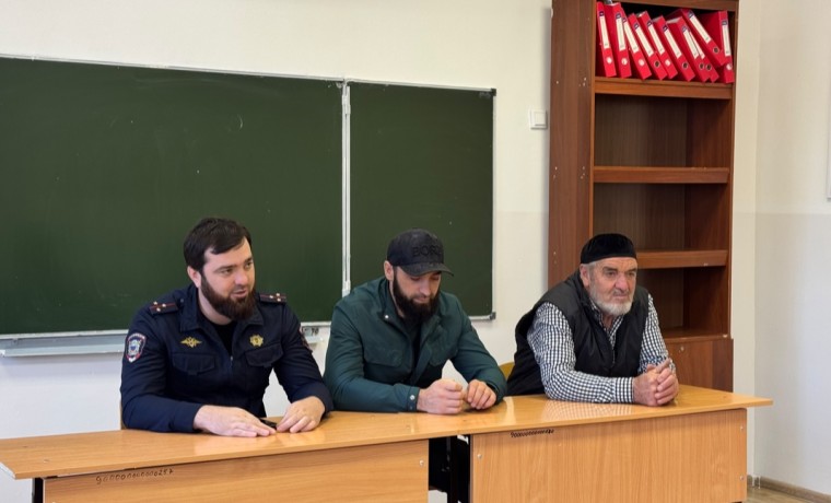 Урок патриотизма от участников СВО прошел в школе села Агишты