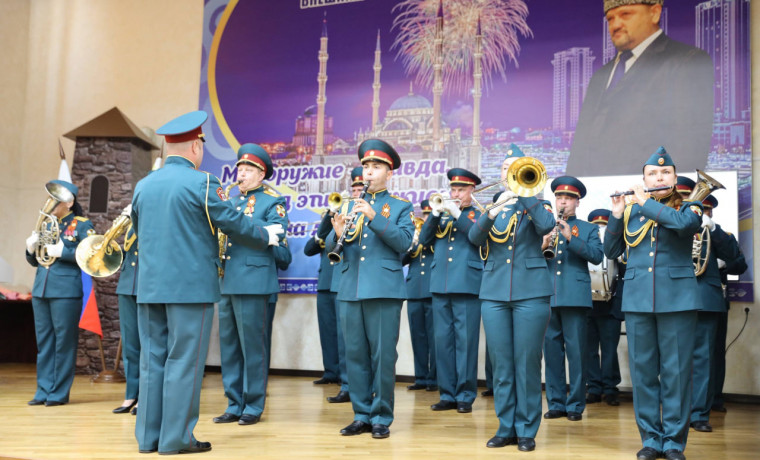 Росгвардейцы приняли участие в патриотическом мероприятии в Грозном