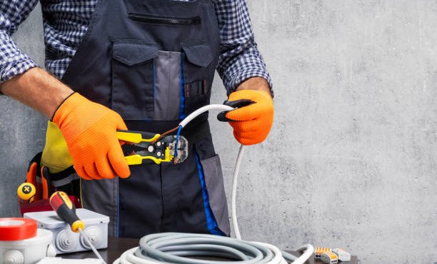 Новые горизонты профессий: Халиф Ахметов освоил специальность электромонтёра в рамках нацпроекта