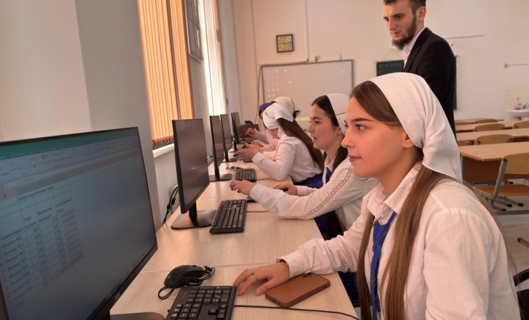 В рамках проекта «Билета в будущее» школьники Шали познакомились с профессией бухгалтера